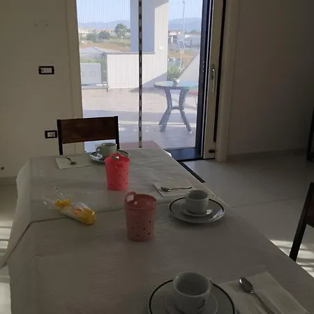 Giusy Acomodação com café da manhã  4*